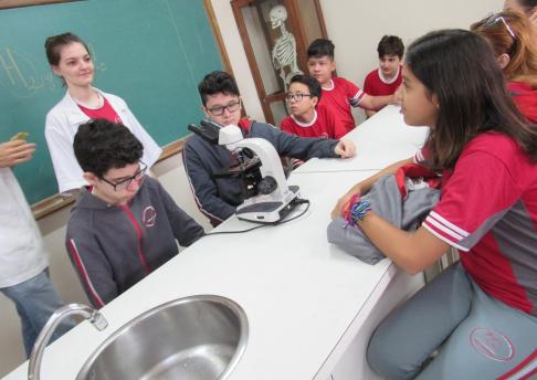 Aula com Juniô e Pedro com 9º ano e 3º ano do Ensino Médio
