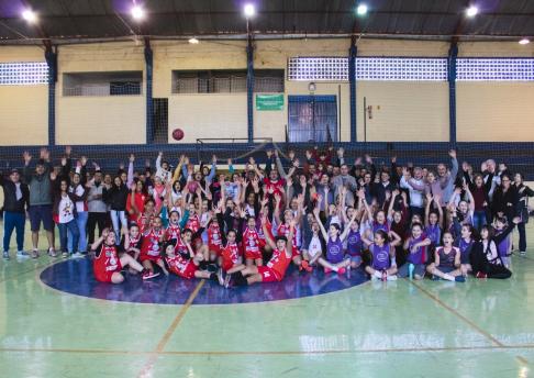 Amistoso Basquete Feminino