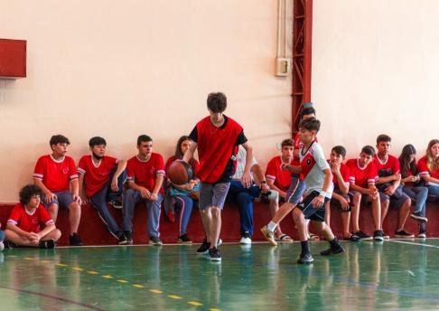 Confraternização, intersalas e amigo secreto