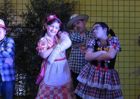 Festa Junina (tarde) - Danças