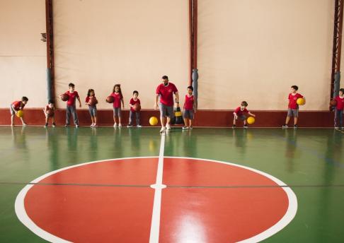 Basquete 1º e 2º Ano