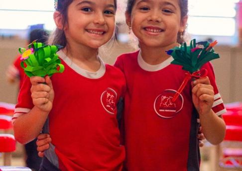 Lembracinhas do dia das Mães feitas pelos alunos