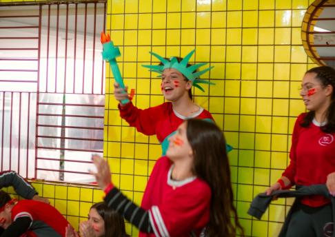 Gincana // Prof. Gisele // 28.05.24