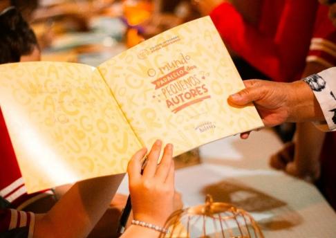 Noite de autógrafos //  Integral // 24.11.23