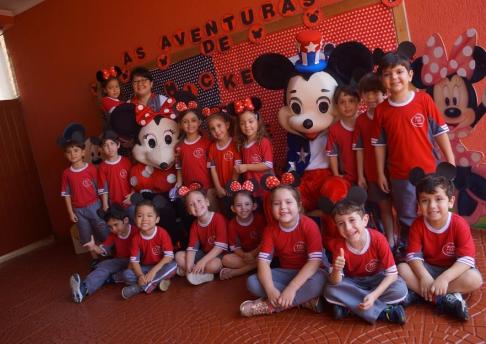 Educação Infantil - Fotos com Mickey e Minnie