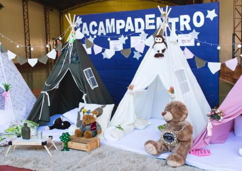 Acampadentro!
