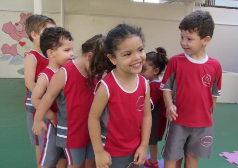 Pés na cabeça e cabeça nos pés - Educação Infantil (Integral)	